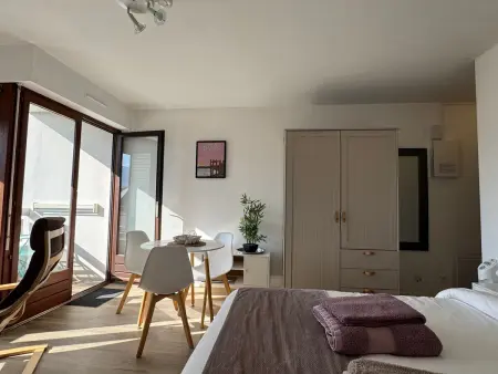 Studio moderne et cosy avec loggia, vue montagnes, Internet - Photo 6