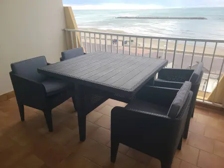 Studio cabine avec terrasse et parking à Palavas - Photo 4