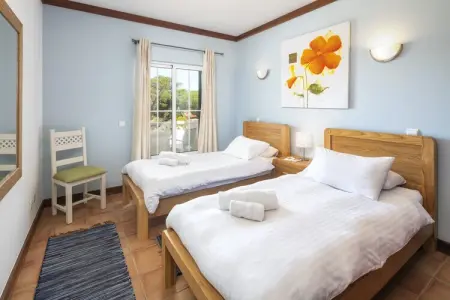 47 Terraços de Benagil (Casa Smith), Charmant appartement à Benagil avec piscine - Photo 4