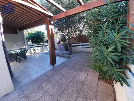 Pavillon à Valras-Plage, 4 pers, piscine, clim, parking, proche mer - Photo 1