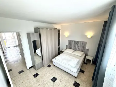 Appartement 2 Pièces, Terrasse Vue Mer, Parking Privé - Photo 4