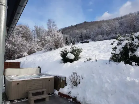 Chalet chaleureux à Cornimont avec piscine privée - Photo 5