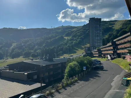 Appartement au cœur de Super Besse, vue sur montagnes - Photo 18