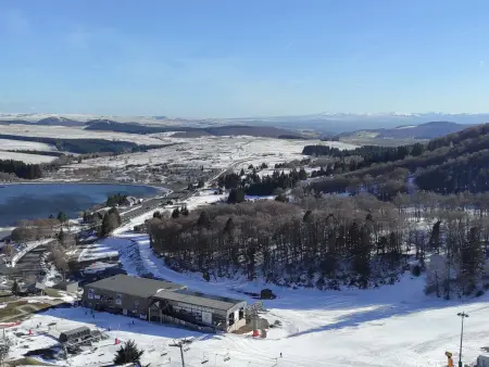 Studio cosy sur les pistes de Super Besse, Appartement 4 personnes à Besse et Saint Anastaise - Photo 10