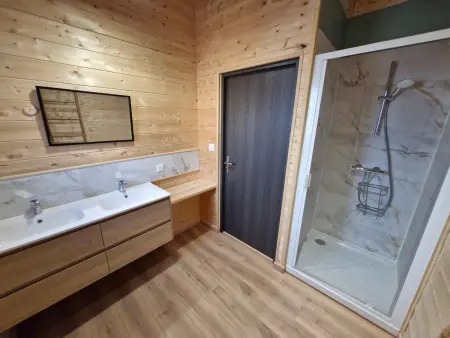 Chalet moderne pour 14 pers avec parking privé, Chalet 14 personnes à Besse et Saint Anastaise Super Besse - Photo 29