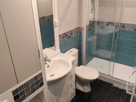 Appartement au Cœur de Super Besse avec Balcon et Parking - Photo 10