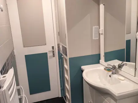 Appartement au Cœur de Super Besse avec Balcon et Parking - Photo 11