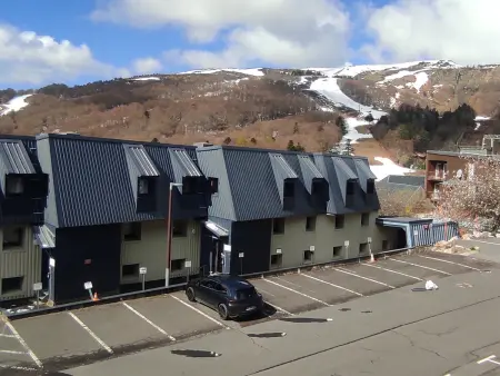 Appartement au Cœur de Super Besse avec Balcon et Parking - Photo 14