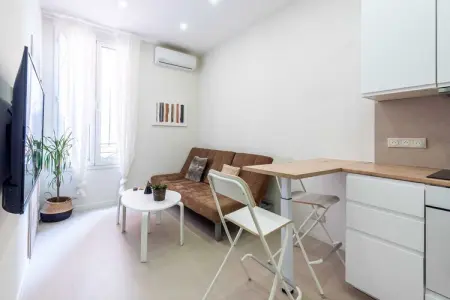 DC-5-COURBET-G, Appartement cosy Juan-Les-Pins - 300m Plage - Photo 1