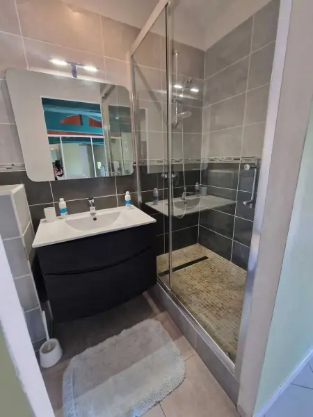 Villa spacieuse avec piscine privée à Ranton - 330 m² - Photo 16