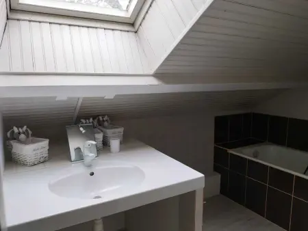 Villa spacieuse avec piscine privée à Ranton - 330 m² - Photo 22