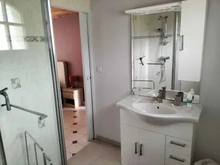Villa spacieuse avec piscine privée à Ranton - 330 m² - Photo 24