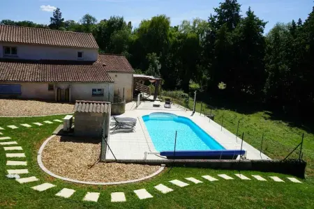 Maison accueillante avec piscine à Chalandray, Maison 6 personnes à Chalandray - Photo 2
