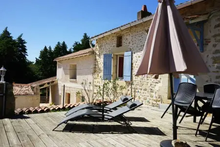 Maison accueillante avec piscine à Chalandray, Maison 6 personnes à Chalandray - Photo 3