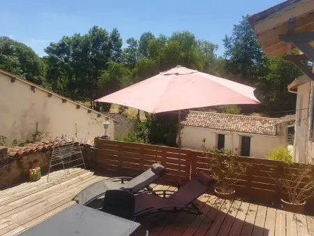 Maison accueillante avec piscine à Chalandray, Maison 6 personnes à Chalandray - Photo 14