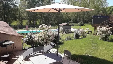 Charmante maison avec piscine à Chalandray, 25 m² - Photo 7