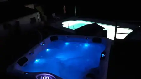 Charmante maison avec piscine à Chalandray, 25 m² - Photo 8