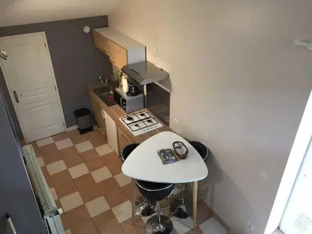 Charmante maison avec piscine à Chalandray, 25 m² - Photo 14