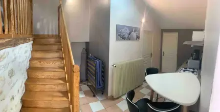 Charmante maison avec piscine à Chalandray, 25 m² - Photo 29