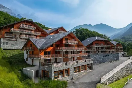 VAUJANY Edelweiss-A36P, Chalet à Vaujany avec vue sur les montagnes - Photo 2