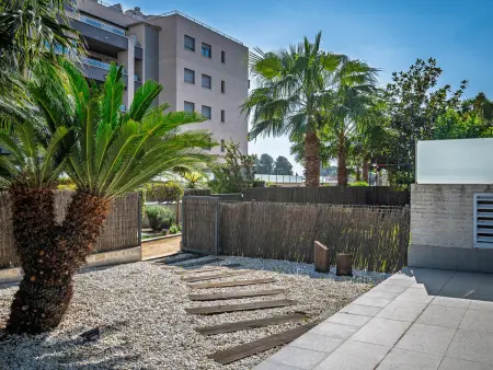 Rez-de-chaussée paisible avec jardin privatif et terrasse - Photo 25
