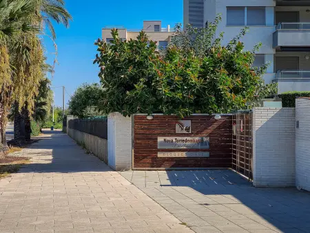 Rez-de-chaussée paisible avec jardin privatif et terrasse - Photo 35