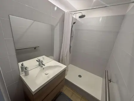 Appartement rénové en bord de mer - 6 couchages - Photo 13