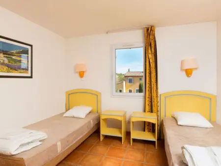 Les Mazets, Maison 5 personnes à Arles - Photo 9