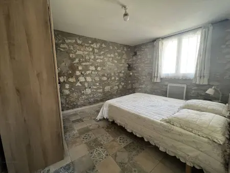 Chaleureuse maisonnette au cœur de Ruoms avec terrasse et parking - Photo 5