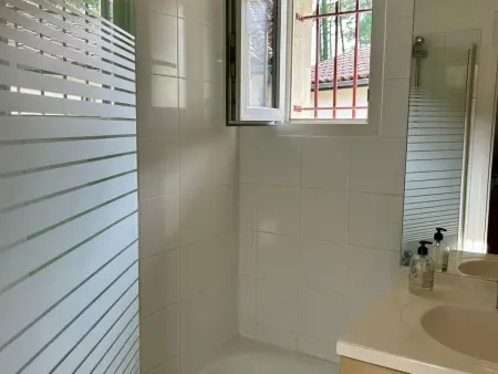 Maison confortable 6 pers, terrasse, résidence avec piscine et parking proche mer - Photo 11