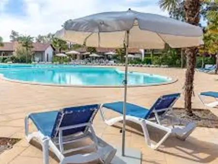 Maison confortable 6 pers, terrasse, résidence avec piscine et parking proche mer - Photo 18