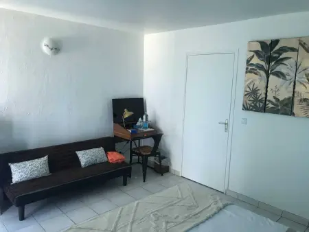 Studio climatisé à Grand-Bourg 20 m² avec piscine - Photo 2
