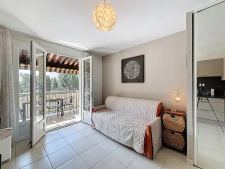 Joli studio avec terrasse et parking proche plage - Photo 3
