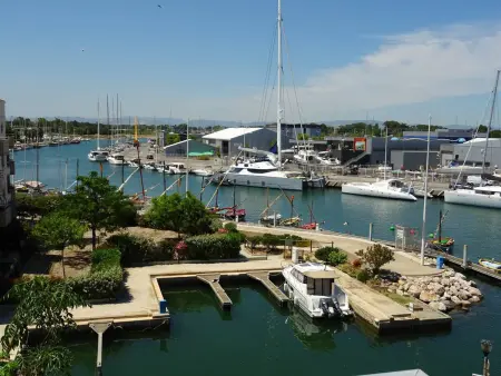 Appartement 2P Vue Marina avec Terrasse et Parking - Photo 4