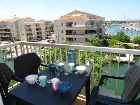 Appartement 2P Vue Marina avec Terrasse et Parking - Photo 5