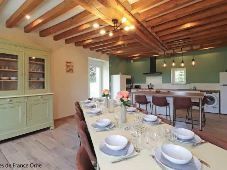 Manoir Percheron Indépendant avec Jardin et Babyfoot - Photo 1