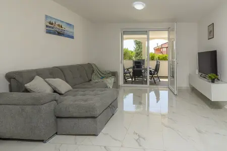 Villa Susanne with Private Pool, Villa relaxante près de Porec avec piscine - Photo 11