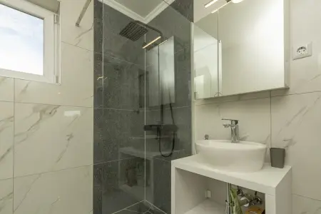 Villa Susanne with Private Pool, Villa relaxante près de Porec avec piscine - Photo 30