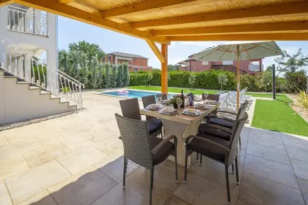 Villa Susanne with Private Pool, Villa relaxante près de Porec avec piscine - Photo 42