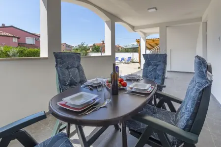 Villa Susanne with Private Pool, Villa relaxante près de Porec avec piscine - Photo 45