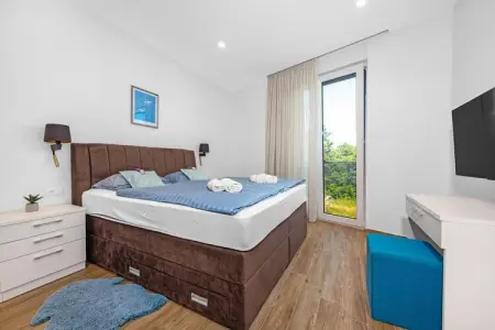 Villa Pinus, Villa avec piscine, salle de jeux, jardin - Photo 18