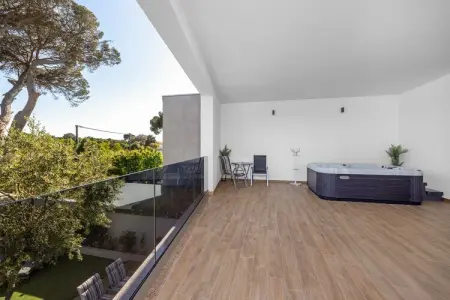 Villa Pinus, Villa avec piscine, salle de jeux, jardin - Photo 28