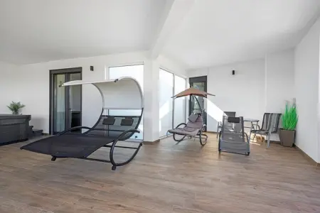 Villa Pinus, Villa avec piscine, salle de jeux, jardin - Photo 30