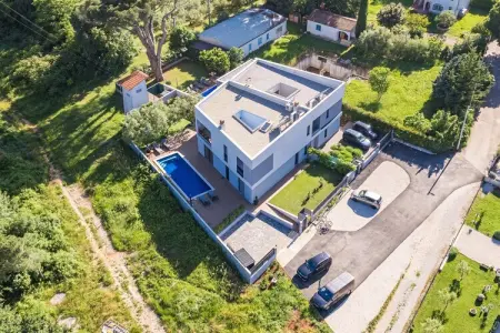 Villa Pinus, Villa avec piscine, salle de jeux, jardin - Photo 36