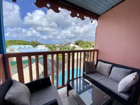 Évasion à Sainte-Anne : T2 Confort avec Terrasse Couverte - Près de la Plage - Photo 9