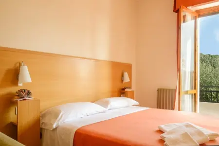Residence dei Fiori - TWO-ROOM APT 3 PAX COMFORTB3C01, Appartement à Pietra Ligure - Photo 2