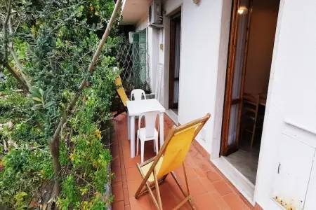 Residence dei Fiori - TWO-ROOM APT 3 PAX COMFORTB3C01, Appartement à Pietra Ligure - Photo 4
