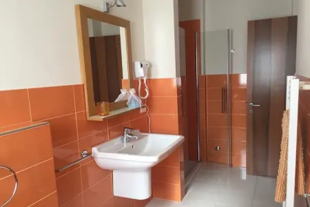 Residence dei Fiori - TWO-ROOM APT 3 PAX COMFORTB3C01, Appartement à Pietra Ligure - Photo 12