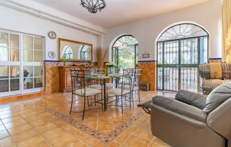 Europa 5, Maison 8 personnes à Guillena - Photo 3