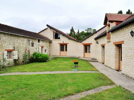 Gîte Tourangelle avec Piscine Intérieure, Wifi, Jardin - Photo 6